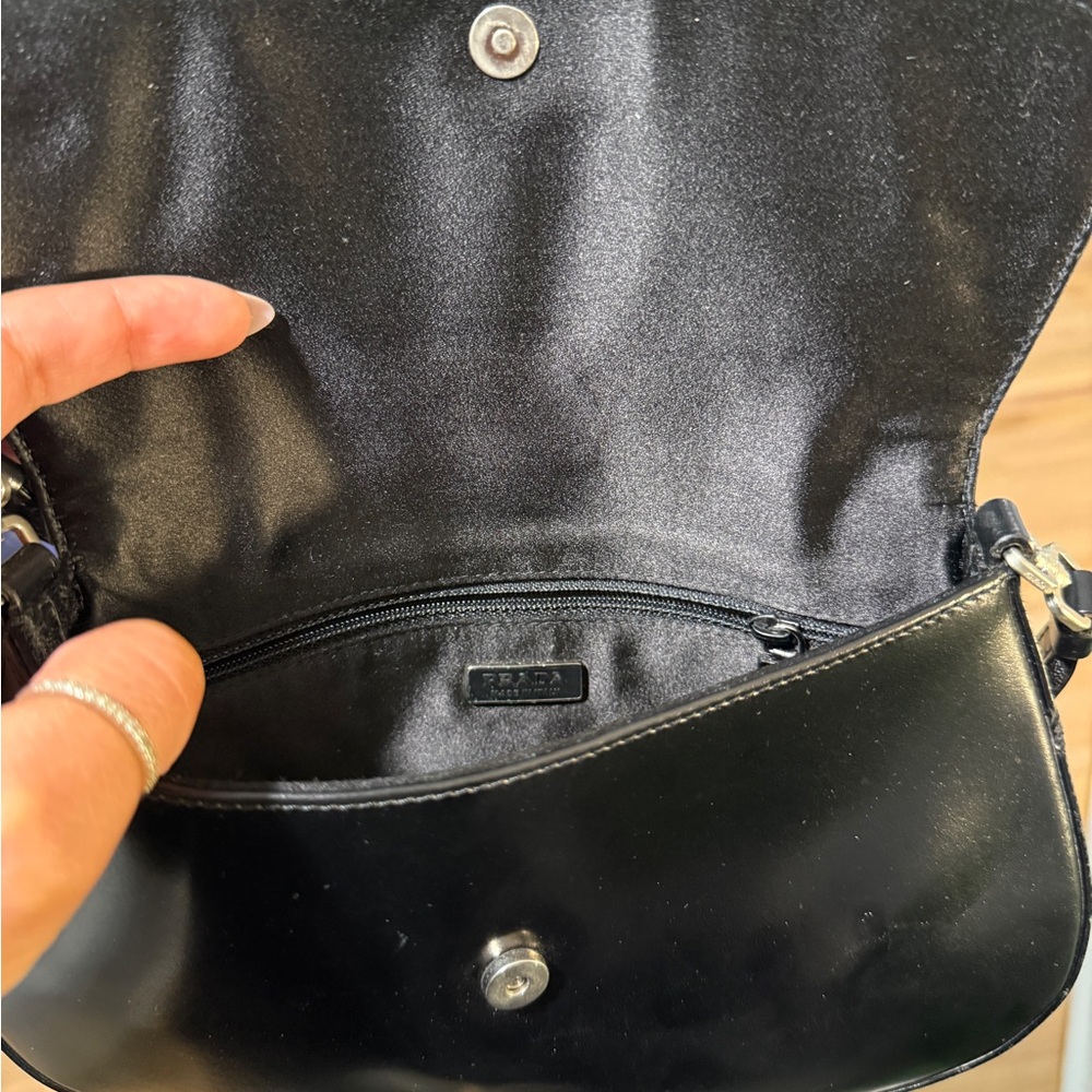 Prada Black Leather Shoulder Bag with Silver Hardware - Picture 4 of 6